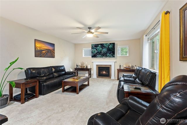 7911 49th Street NE, Marysville, WA 98270