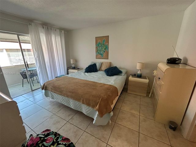 2901 NW 47th Terrace 344B, Lauderdale Lakes, FL 33313
