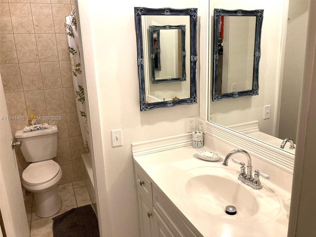 2901 NW 47th Terrace 344B, Lauderdale Lakes, FL 33313