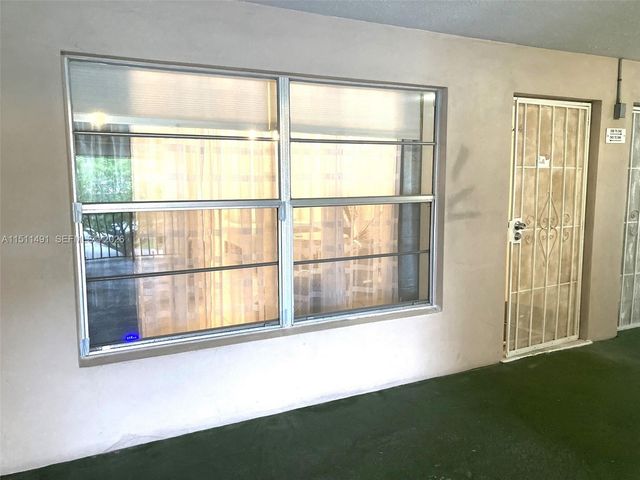 2901 NW 47th Terrace 344B, Lauderdale Lakes, FL 33313