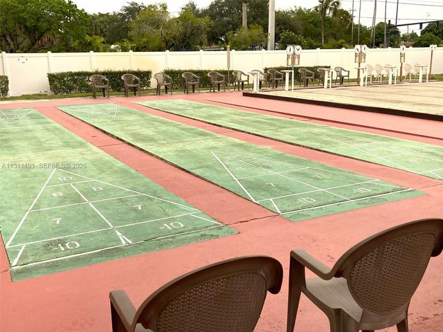 2901 NW 47th Terrace 344B, Lauderdale Lakes, FL 33313