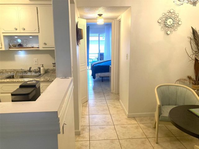 2901 NW 47th Terrace 344B, Lauderdale Lakes, FL 33313