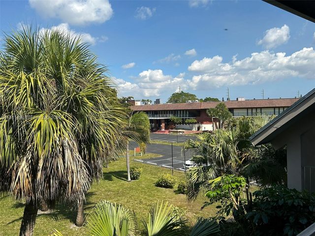 2901 NW 47th Terrace 344B, Lauderdale Lakes, FL 33313