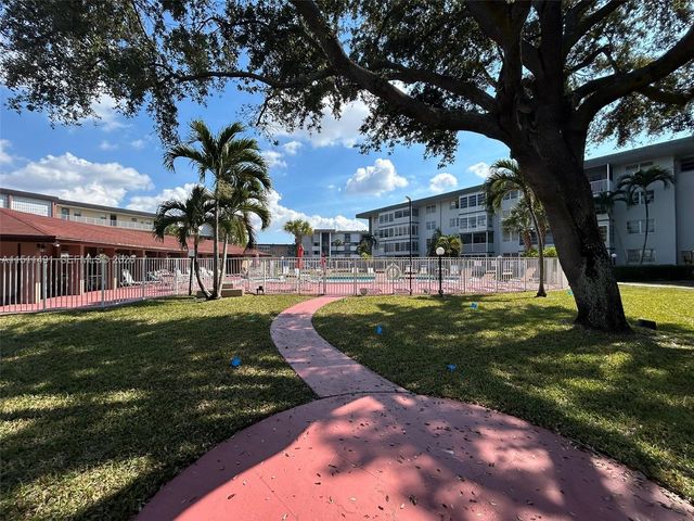 2901 NW 47th Terrace 344B, Lauderdale Lakes, FL 33313