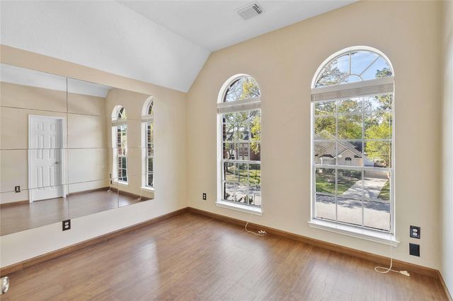 3819 Echo Mountain Drive, Houston, TX 77345