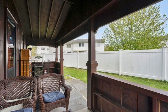 94 Cora Ave, Chicopee, MA 01013