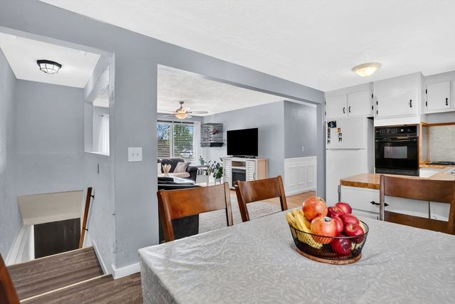 94 Cora Ave, Chicopee, MA 01013