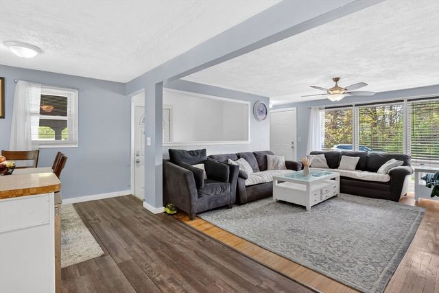 94 Cora Ave, Chicopee, MA 01013