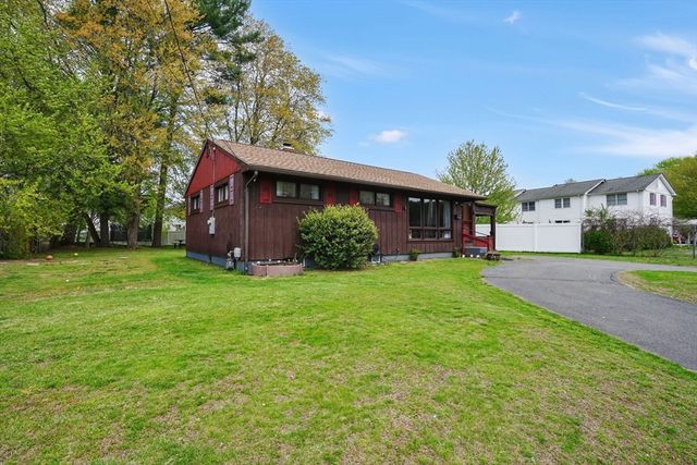 94 Cora Ave, Chicopee, MA 01013