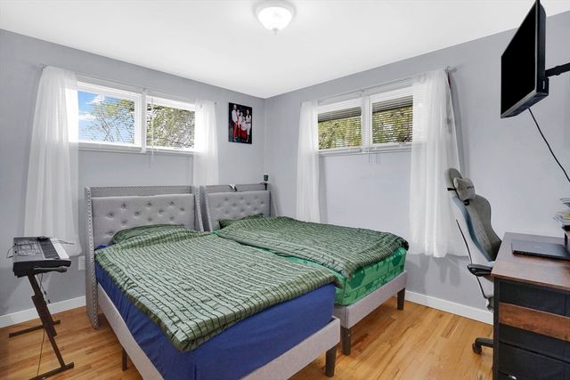 94 Cora Ave, Chicopee, MA 01013