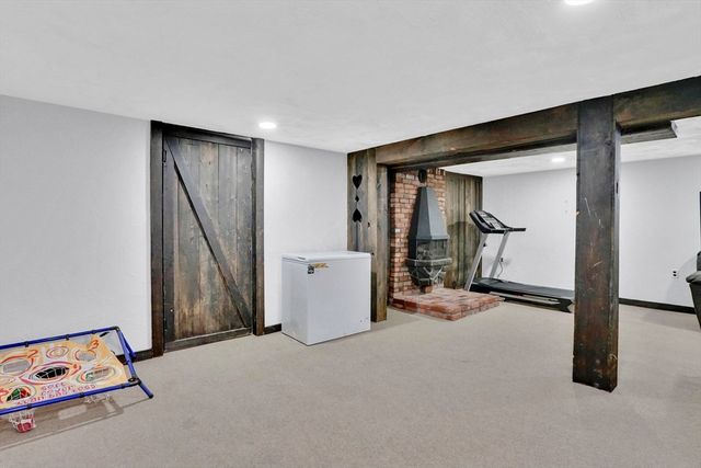 94 Cora Ave, Chicopee, MA 01013