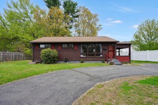 94 Cora Ave, Chicopee, MA 01013