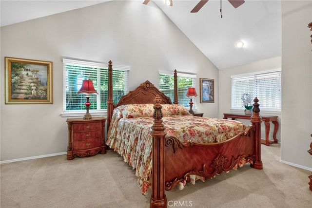 10130 N Heather Drive, Fresno, CA 93720