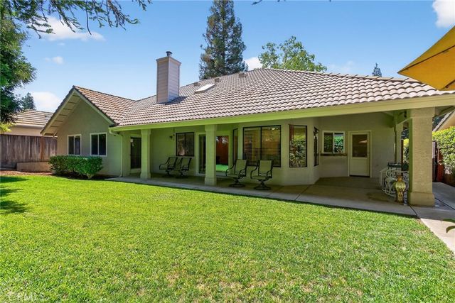 10130 N Heather Drive, Fresno, CA 93720