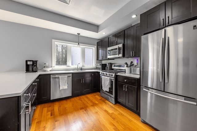 417 East 7th St 2, Boston, MA 02127