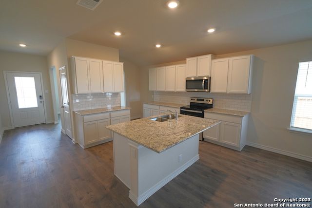 336 Great Raft, Cibolo, TX 78108