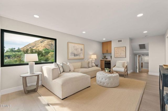 645 Oak Crest Drive, Sierra Madre, CA 91024