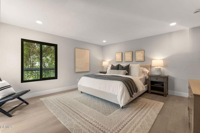 645 Oak Crest Drive, Sierra Madre, CA 91024