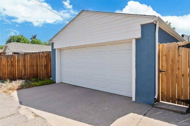 1921 S Sherman Street, Denver, CO 80210