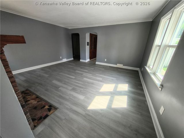 2925 Noyes Avenue, Charleston, WV 25304