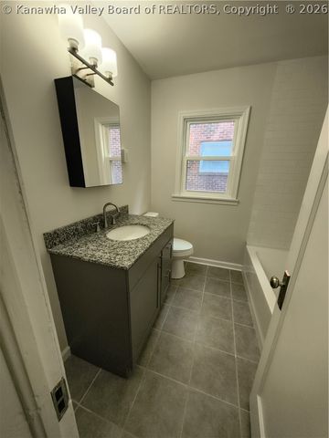 2925 Noyes Avenue, Charleston, WV 25304