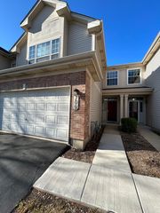 709 Riding Lane, St. Charles, IL 60174