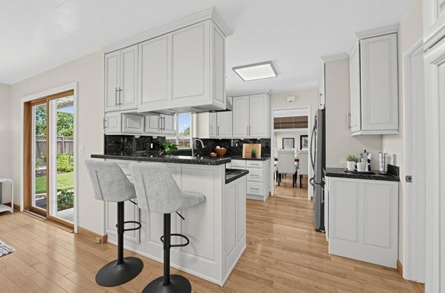 1091 Rockefeller Drive, Sunnyvale, CA 94087