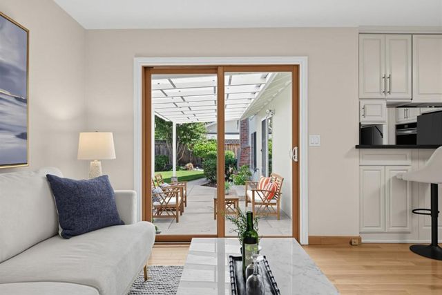 1091 Rockefeller Drive, Sunnyvale, CA 94087