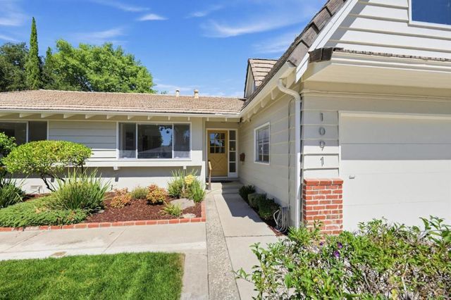 1091 Rockefeller Drive, Sunnyvale, CA 94087