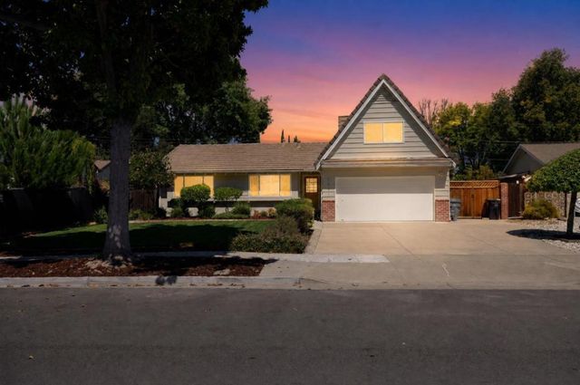 1091 Rockefeller Drive, Sunnyvale, CA 94087