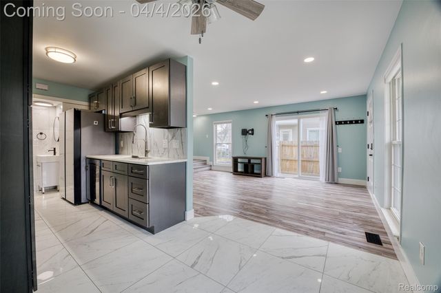 23532 Stonehenge Boulevard, Novi, MI 48375