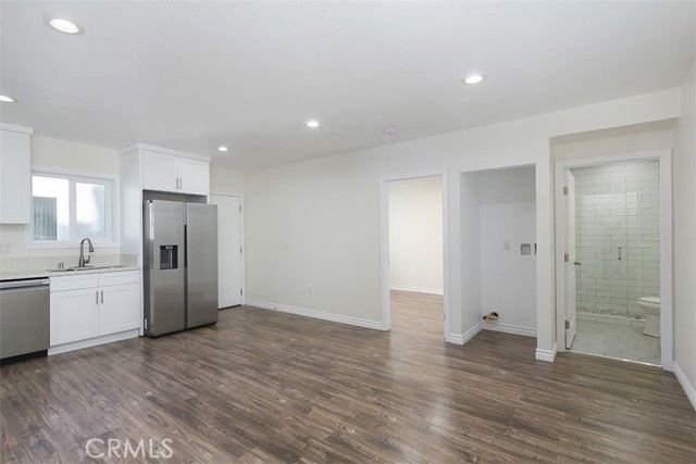 2131 S Cloverdale, Los Angeles, CA 90016