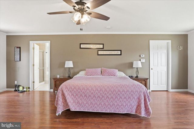 16818 STERLING RD, Williamsport, MD 21795