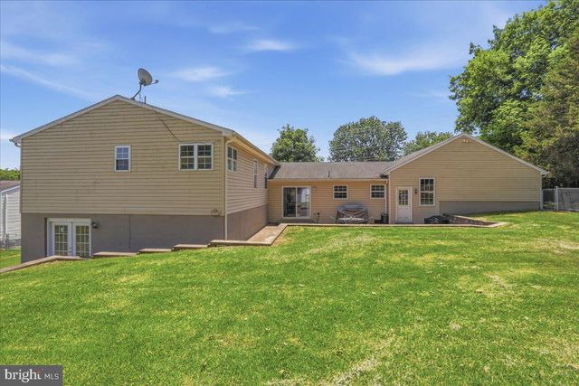 16818 STERLING RD, Williamsport, MD 21795