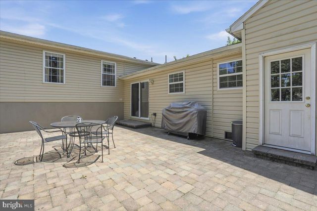 16818 STERLING RD, Williamsport, MD 21795