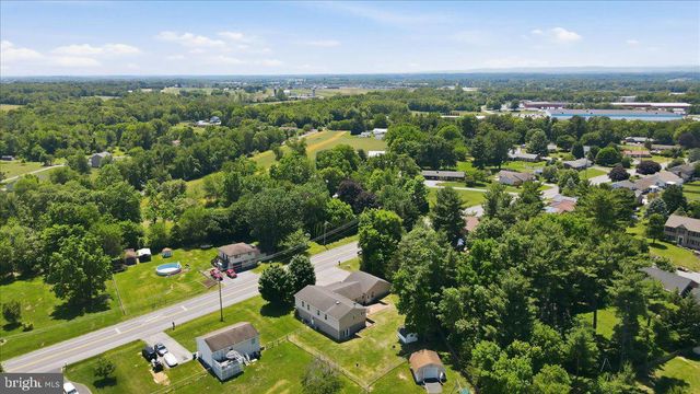 16818 STERLING RD, Williamsport, MD 21795