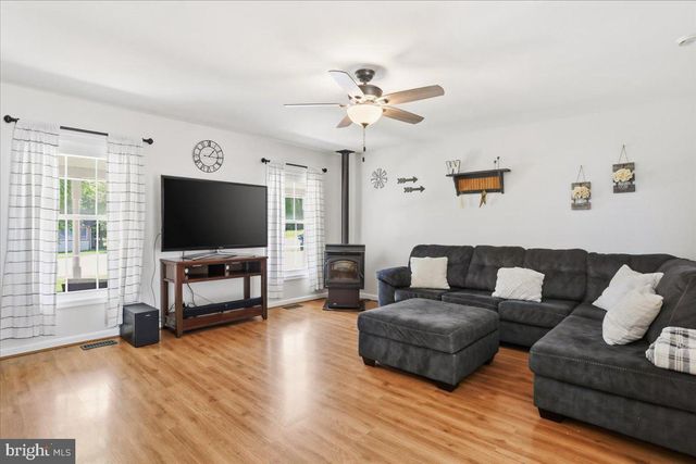 16818 STERLING RD, Williamsport, MD 21795