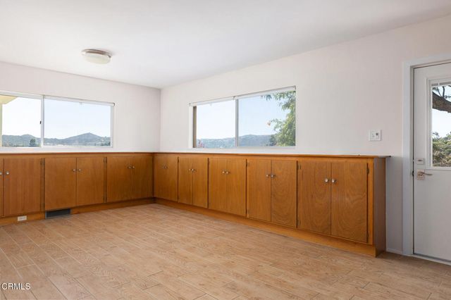 2075 Linda Flora Drive, Los Angeles, CA 90077