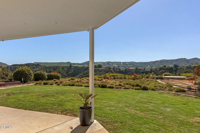 2075 Linda Flora Drive, Los Angeles, CA 90077