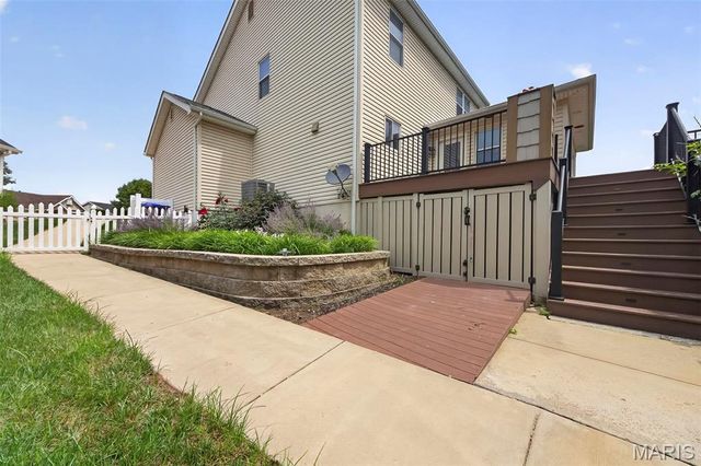 72 Brimstone Corner, O'fallon, MO 63366