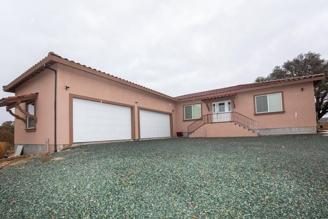 21271 Latrobe Rd, Plymouth, CA 95669