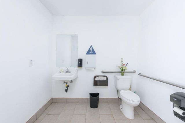 21271 Latrobe Rd, Plymouth, CA 95669