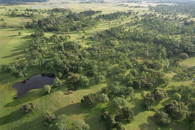 21271 Latrobe Rd, Plymouth, CA 95669