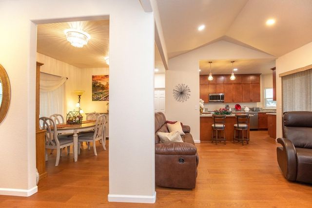 21271 Latrobe Rd, Plymouth, CA 95669