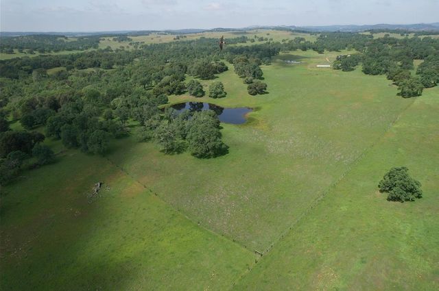 21271 Latrobe Rd, Plymouth, CA 95669