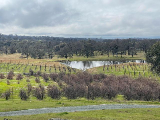 21271 Latrobe Rd, Plymouth, CA 95669