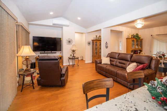 21271 Latrobe Rd, Plymouth, CA 95669