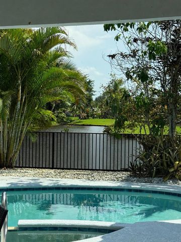 10562 Fenway Place, Boca Raton, FL 33498