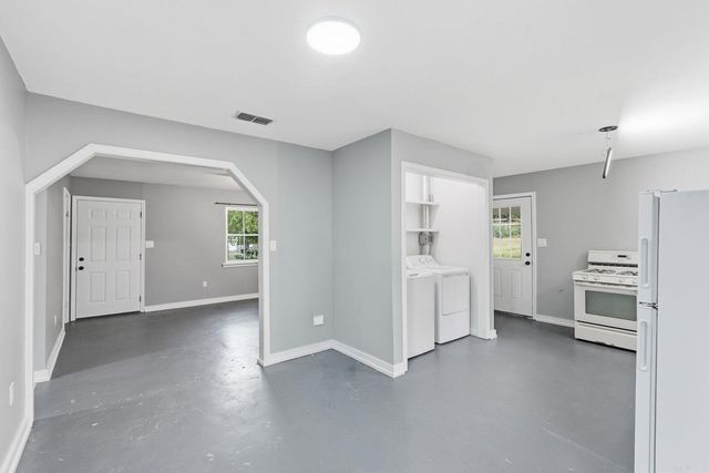 1424 Lockhart Street, Benton, AR 72015