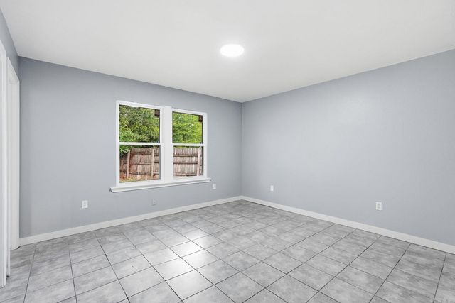 1424 Lockhart Street, Benton, AR 72015